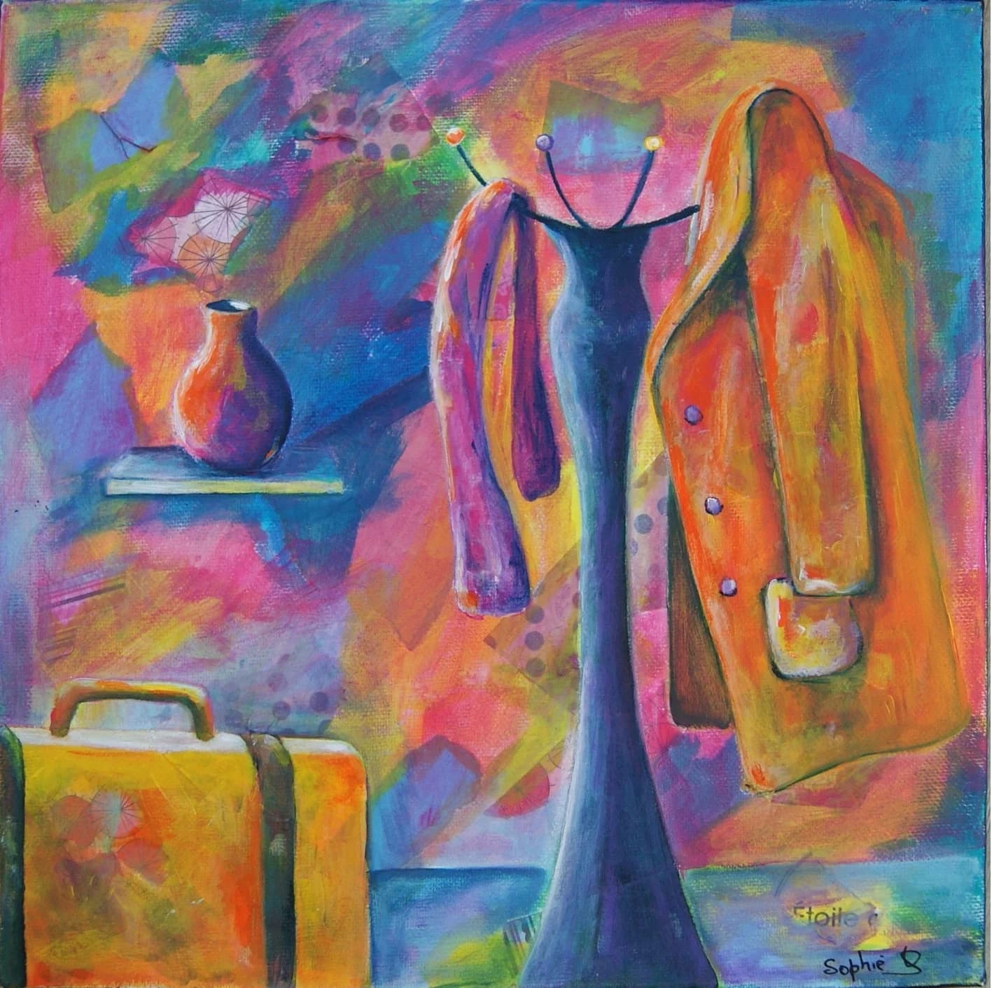 Peinture colorée représentant un porte-manteau, un manteau orange, une valise jaune et un vase